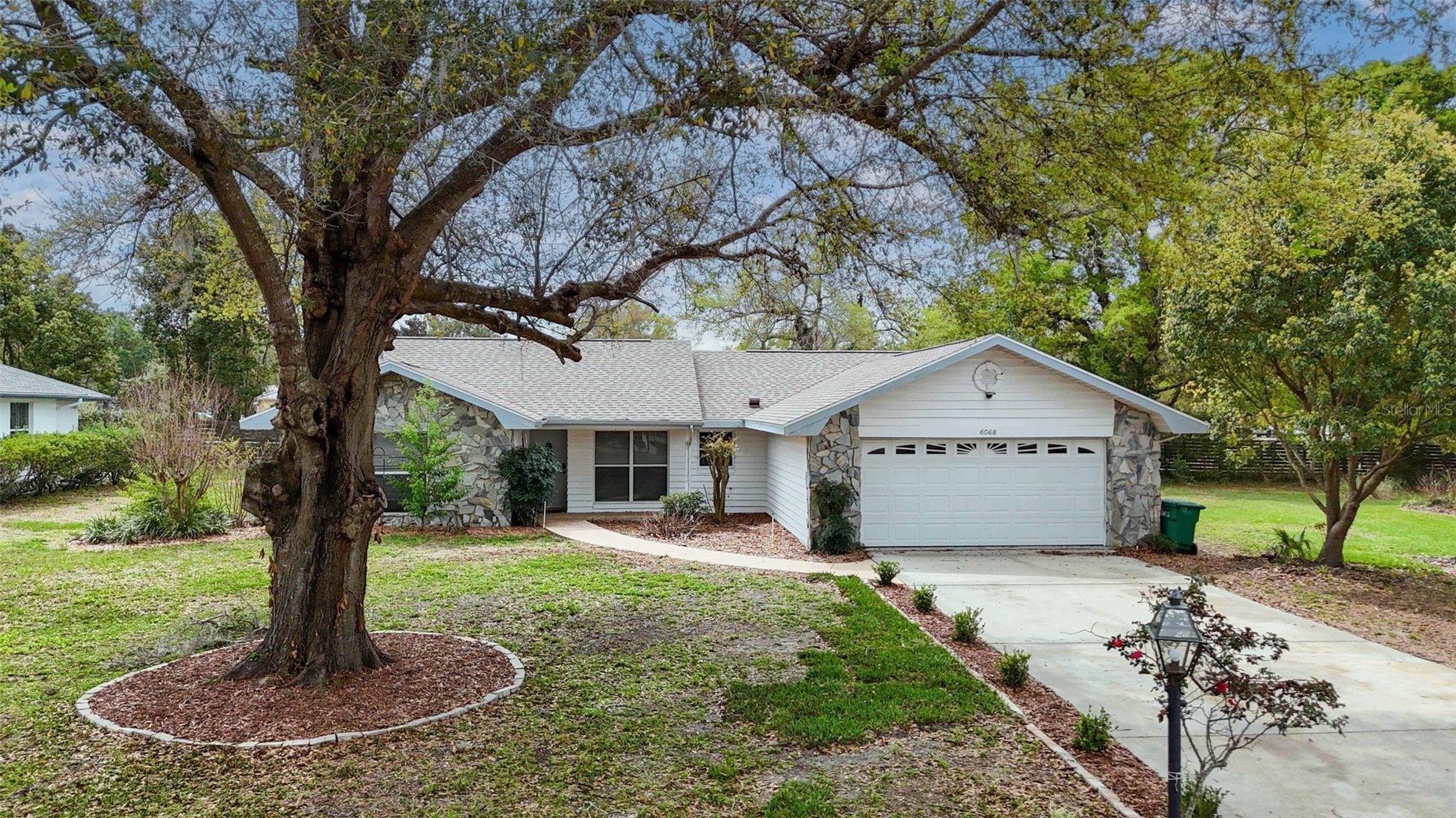 6068 W DOUNERAY LOOP