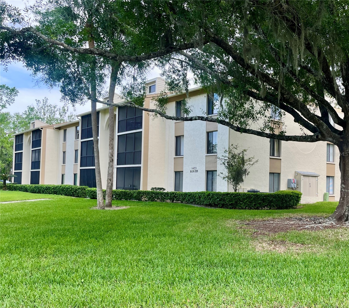 1423 PINE GLEN LANE H2
