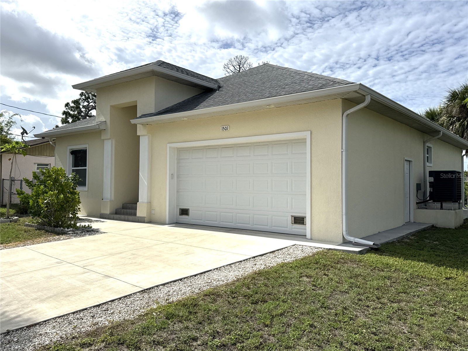 1501 HELENE AVENUE