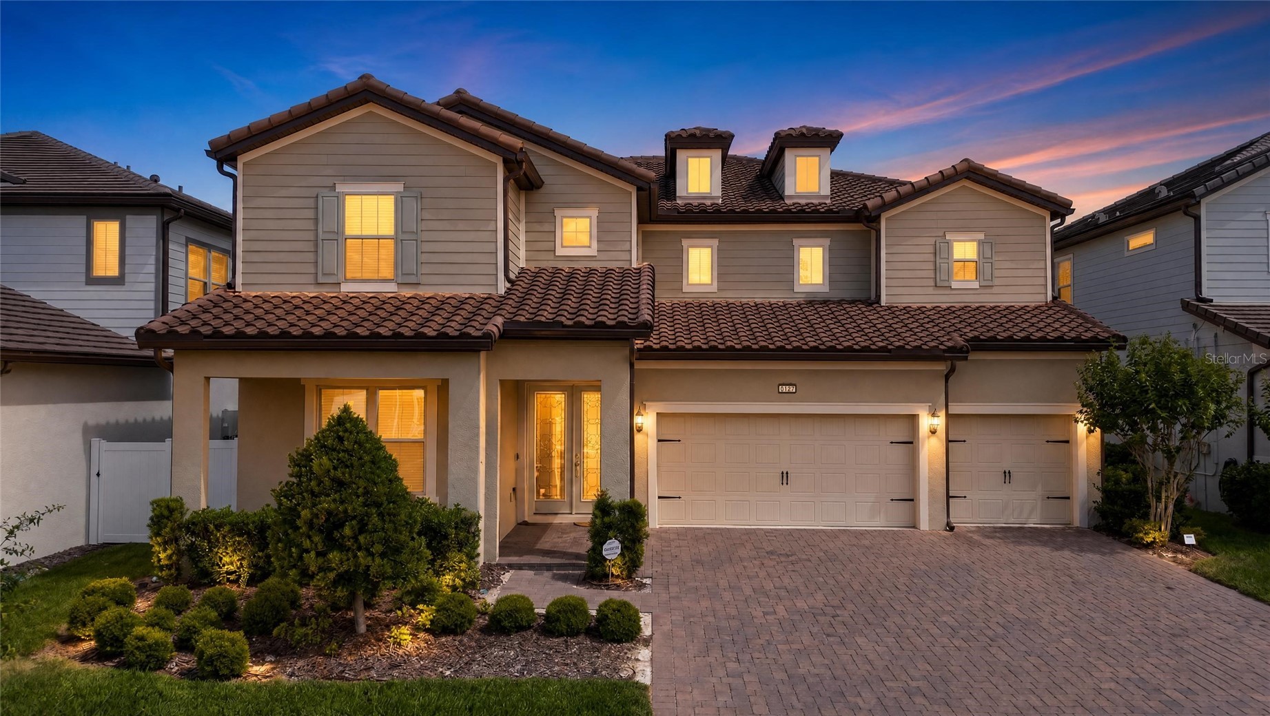 8059 LEAF GROVE CIRCLE