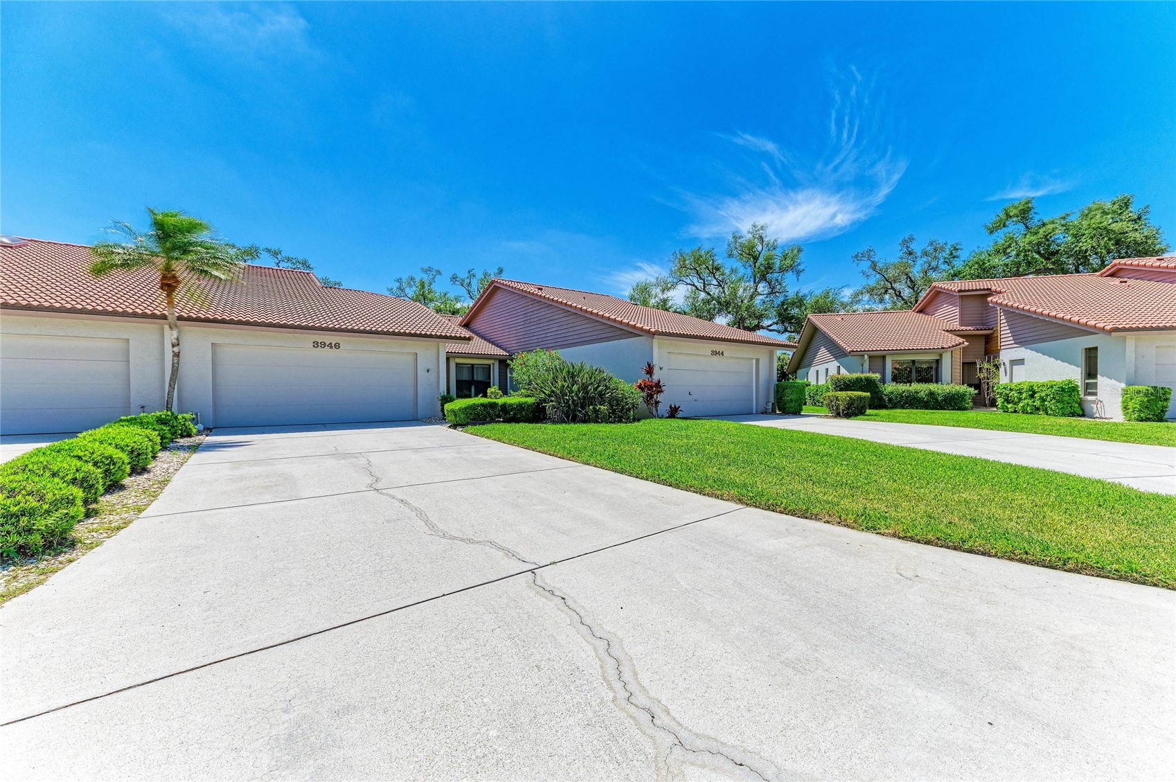 3946 WILSHIRE CIRCLE E 168