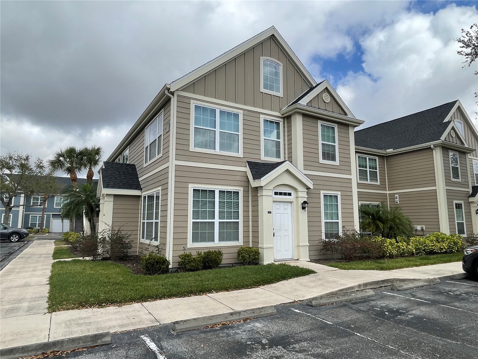 5500 ROSEHILL ROAD 103