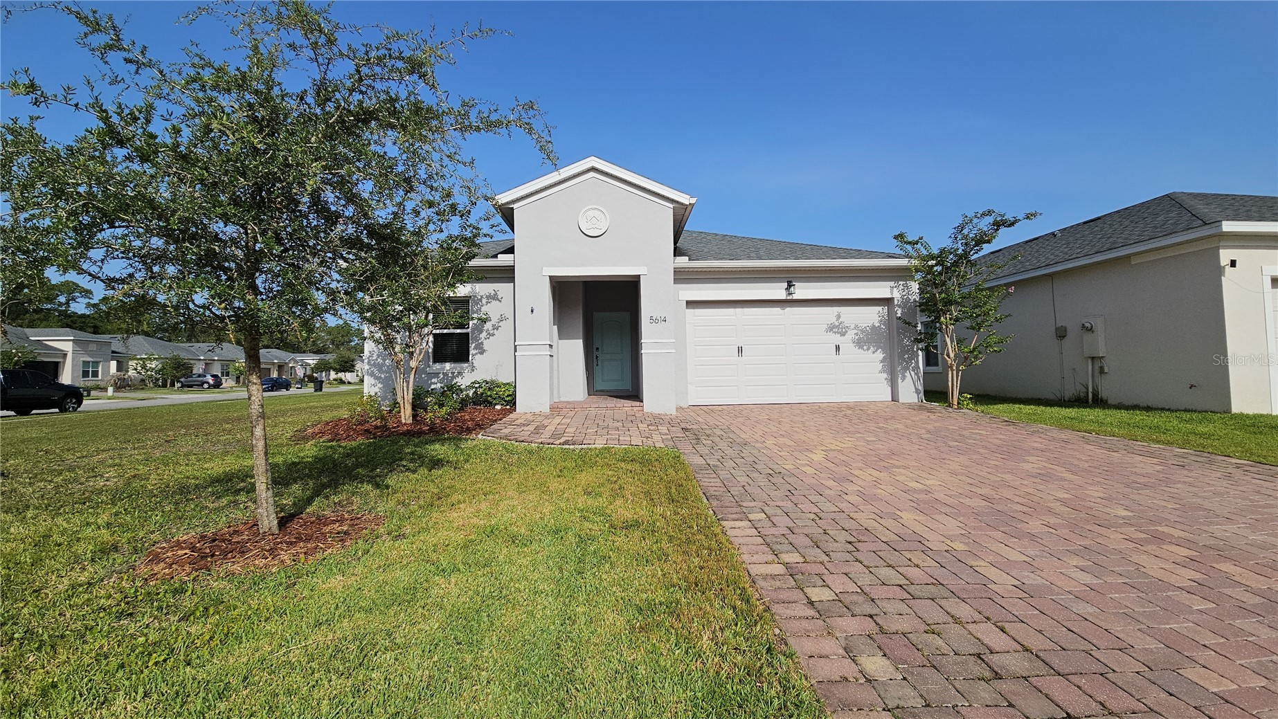 5614 ESTERO LOOP