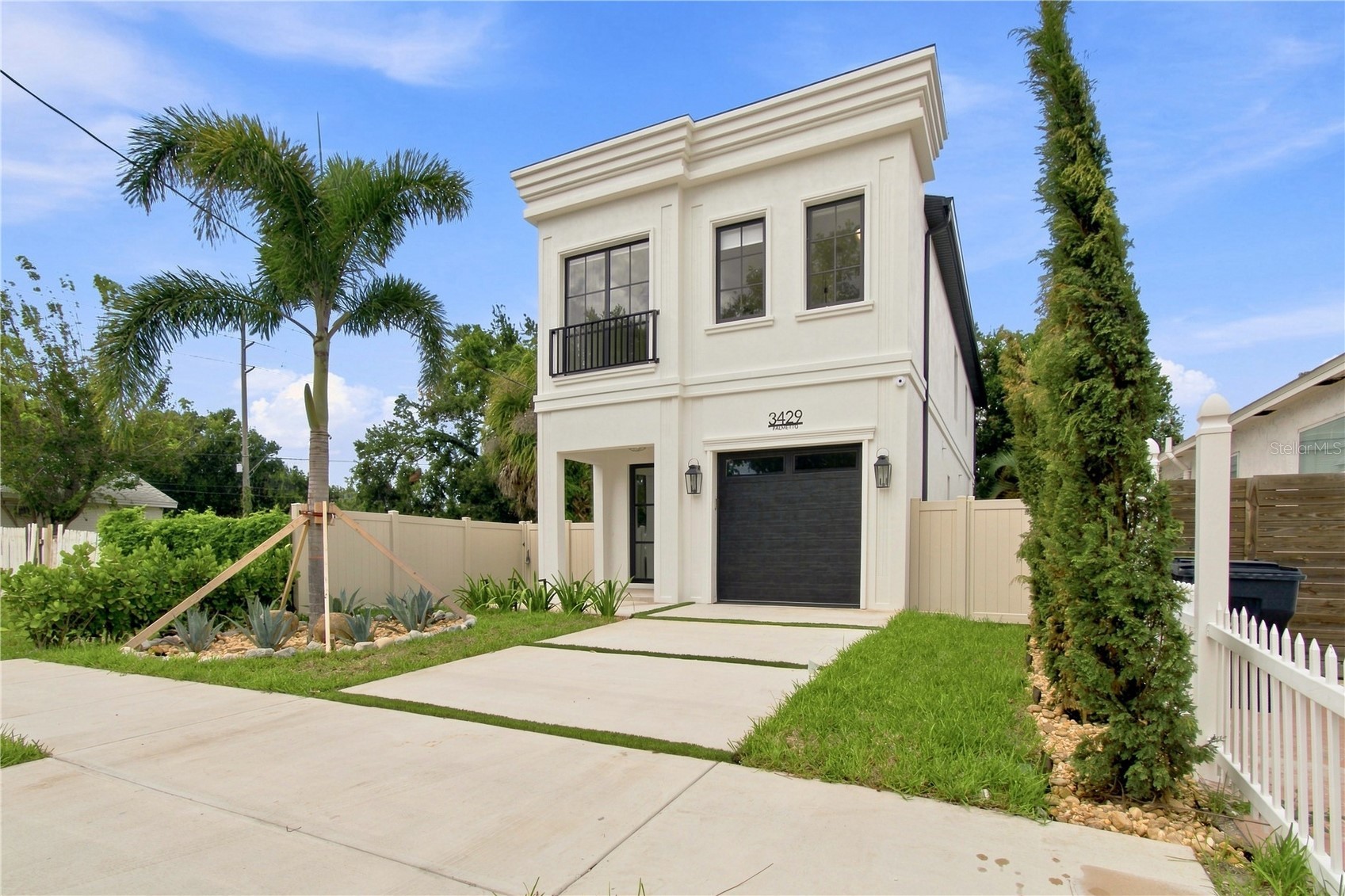 3429 W PALMETTO STREET
