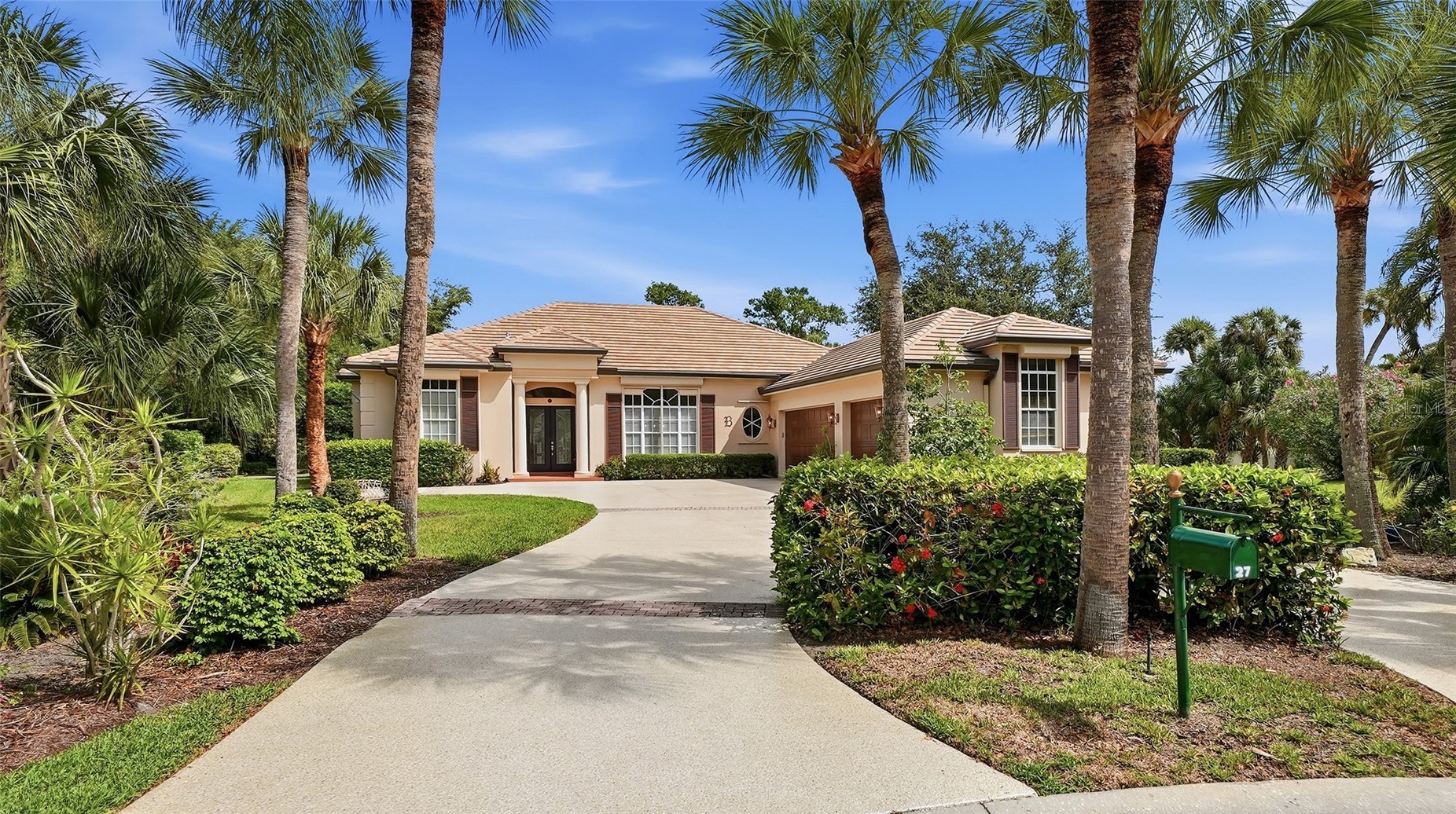 27 DOMINICA DRIVE