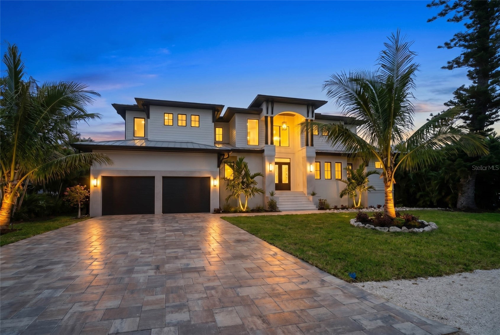 626 BUTTONWOOD DRIVE