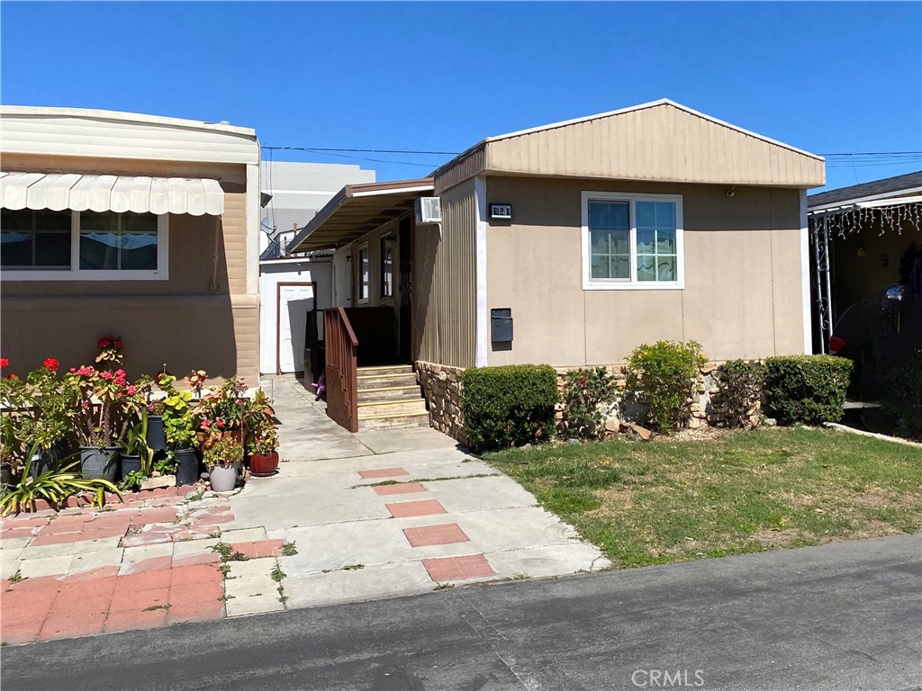 850 W Mission Blvd Spc. B21