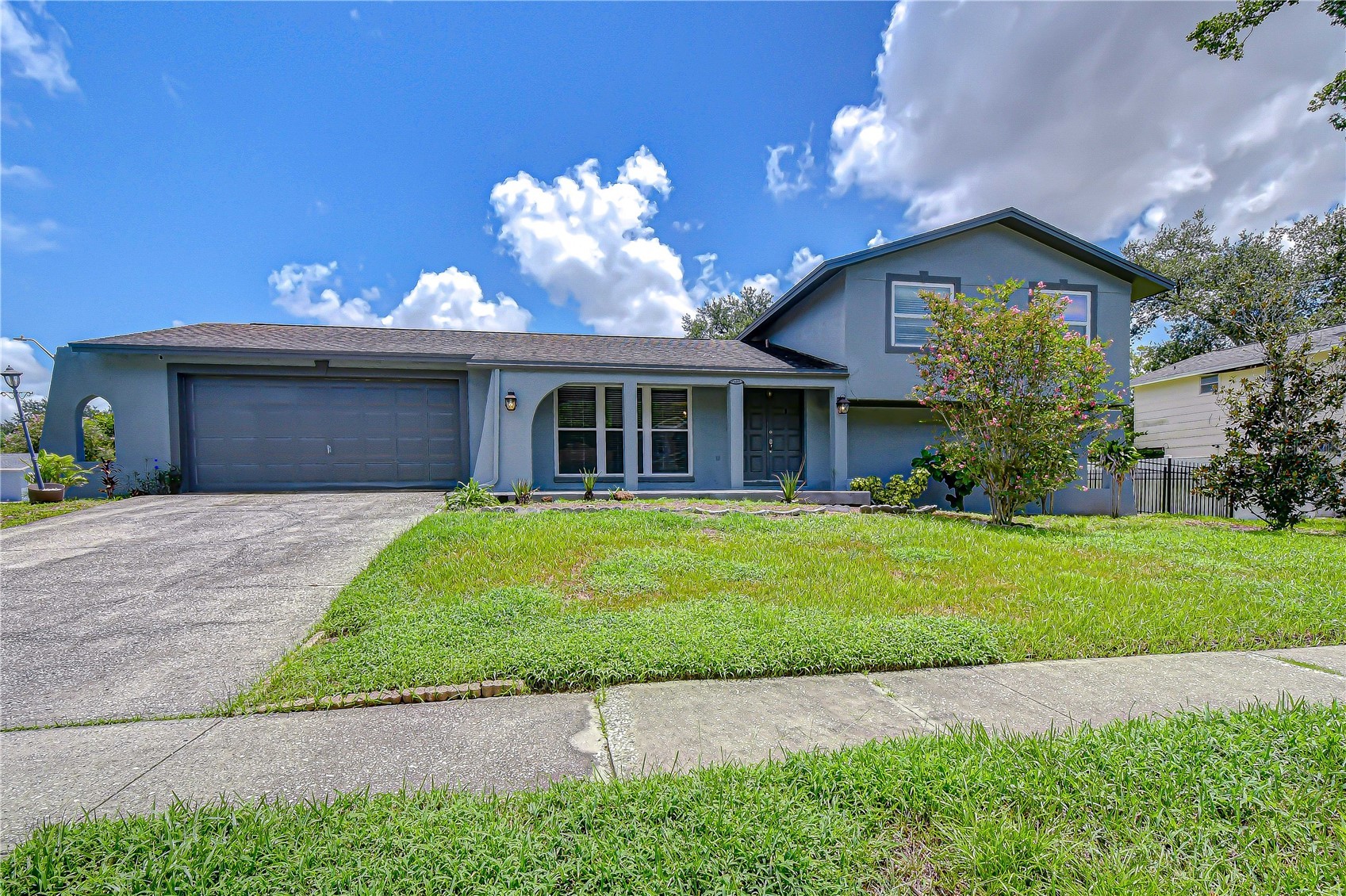 4723 SOUTHBREEZE DRIVE