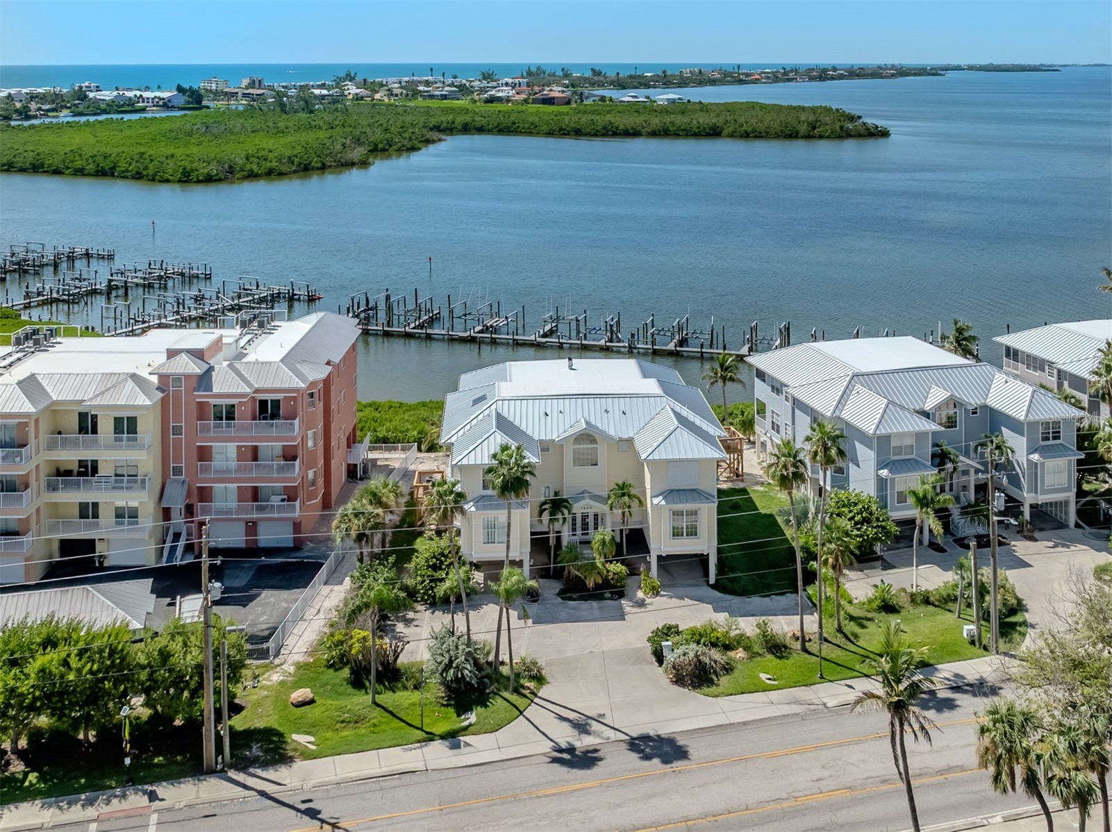 1400 BEACH ROAD 3