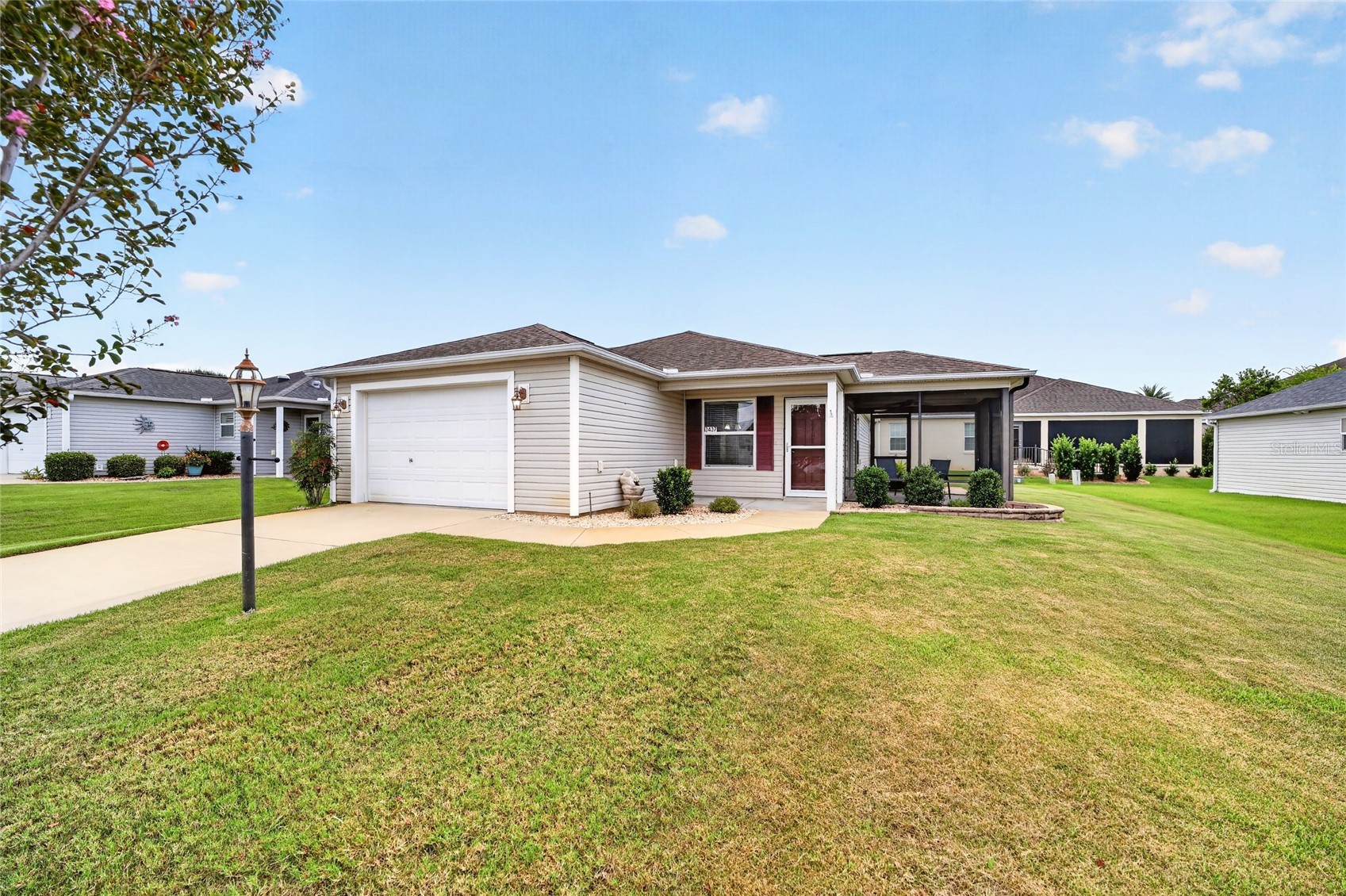 3437 GREENACRES TERRACE