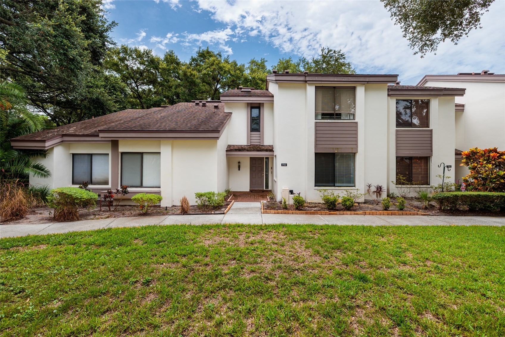 1750 LAKE CYPRESS DRIVE 1002