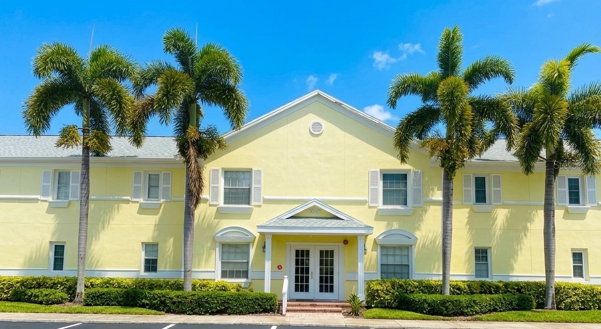 4728 BEACH C