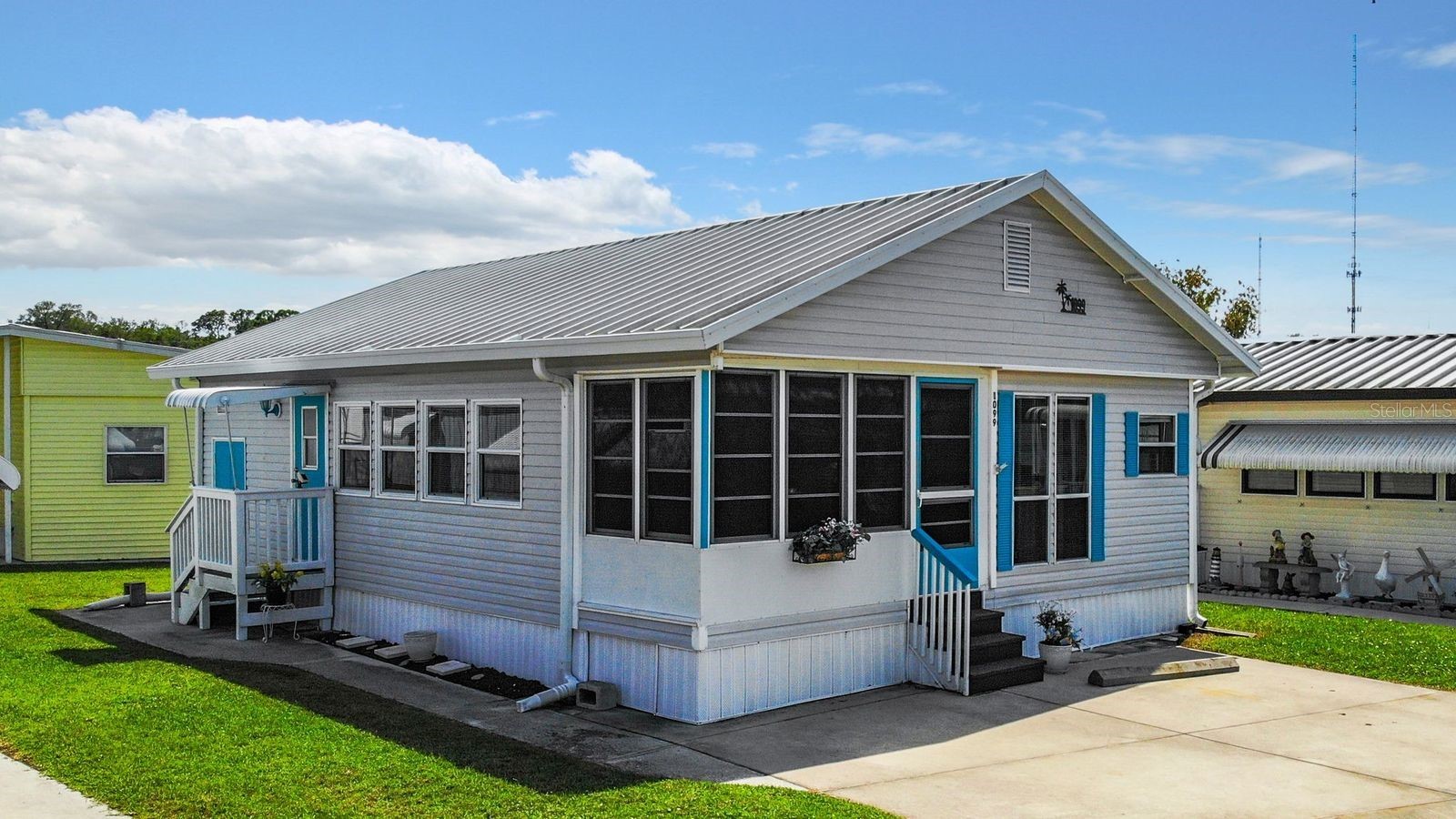 3333 26TH AVENUE E 1099