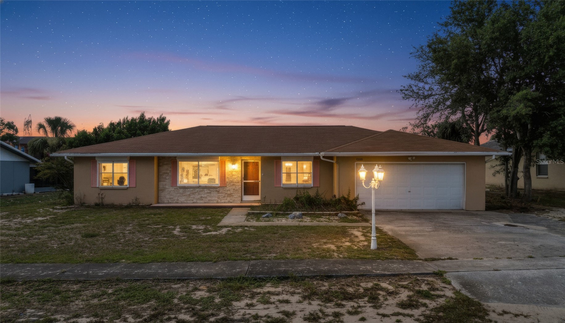 5262 WOODRIDGE LANE