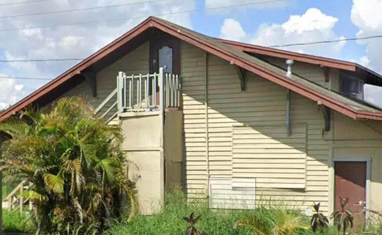 215 N BUENA VISTA DRIVE