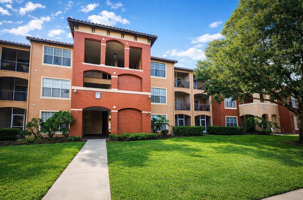 5524 METROWEST BOULEVARD 206