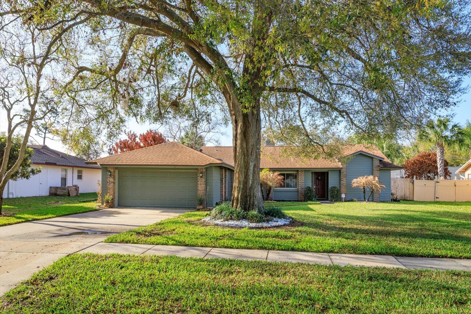 9237 SABAL PALM CIRCLE