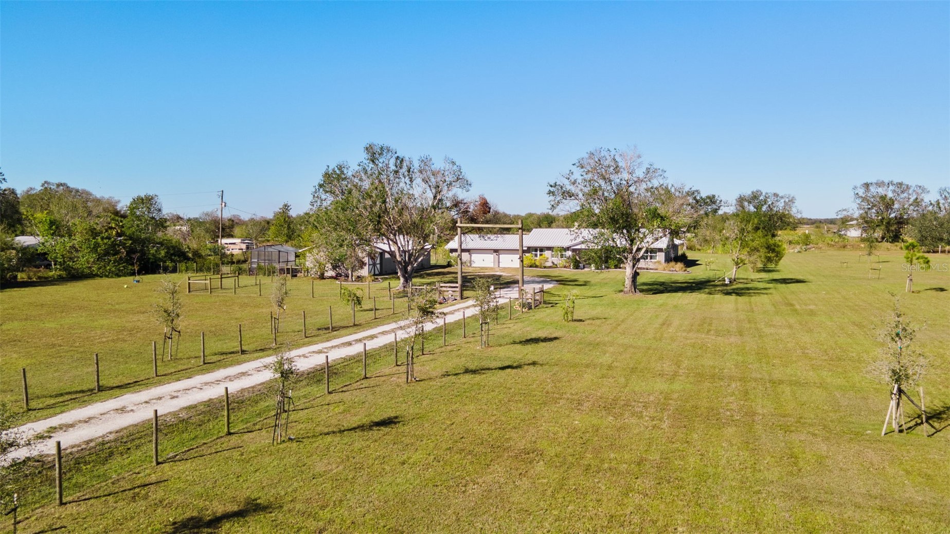 2222 SE MCCLELLAND DRIVE