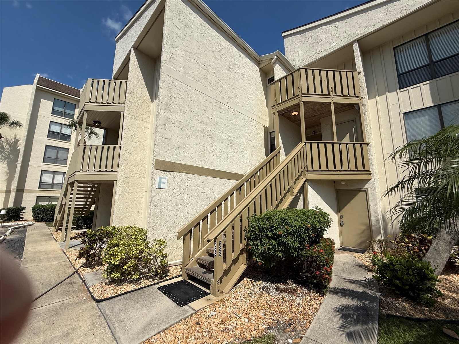6157 MIDNIGHT PASS ROAD F22