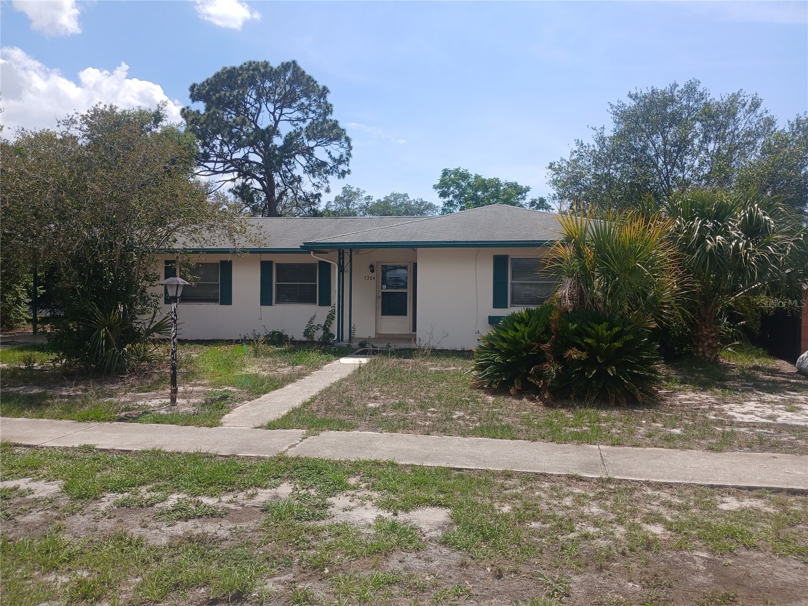 7304 ACORN CIRCLE