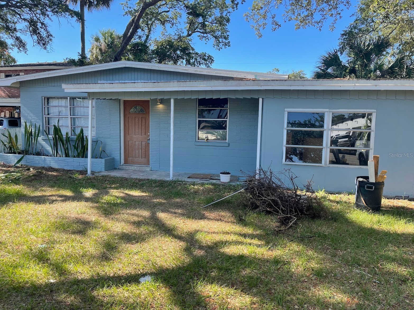 115 E BREVARD DRIVE