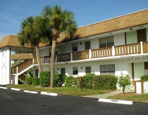 2 QUAILS RUN BOULEVARD 2104