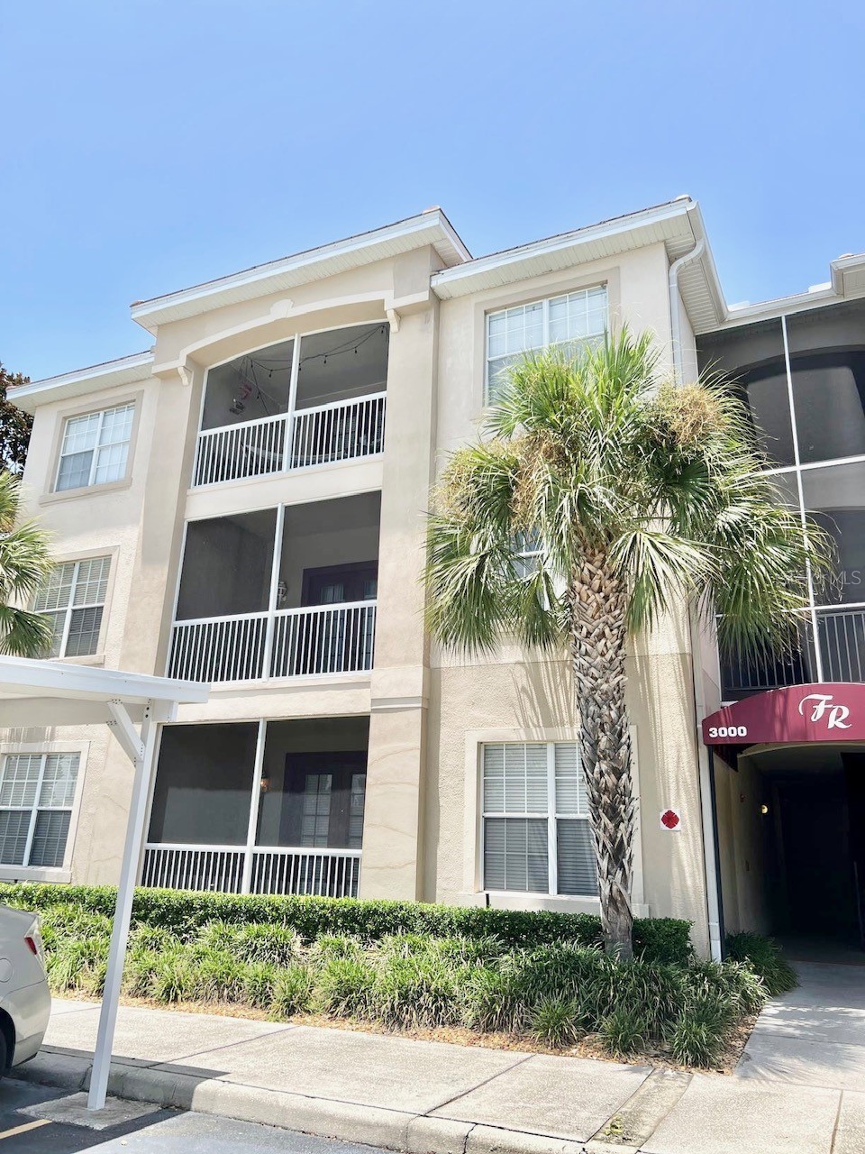 3000 LAUREL PARK LANE 101