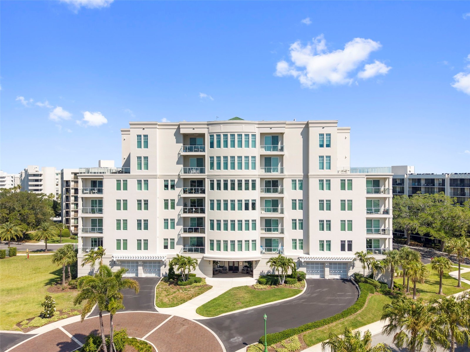 8 PALM TERRACE 201