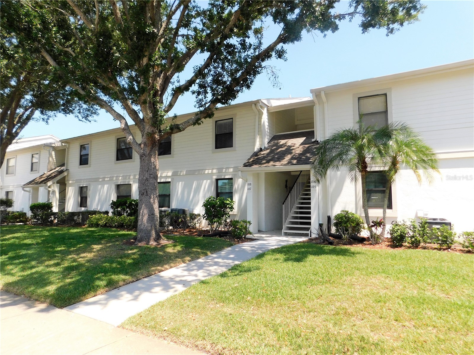 107 WINDWARD PLACE 107
