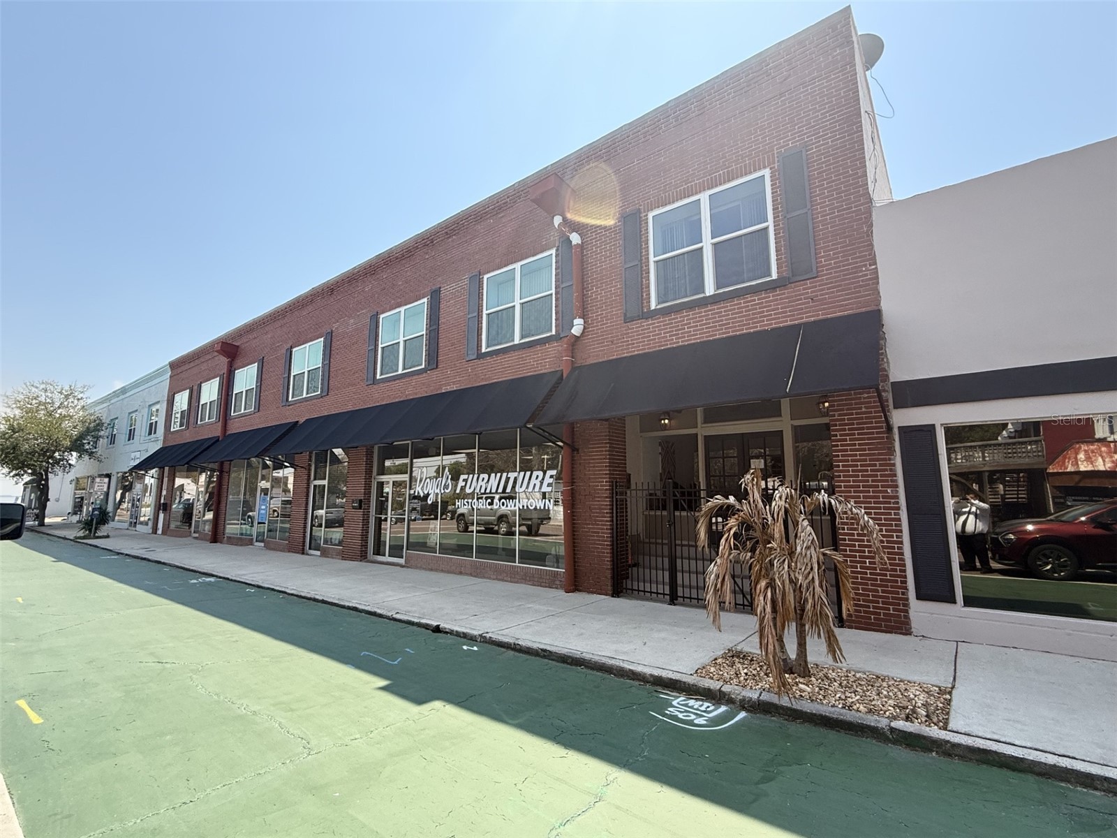 21 MAIN STREET