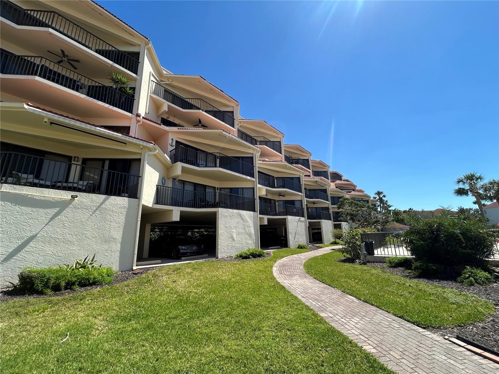 204 3RD STREET W 405