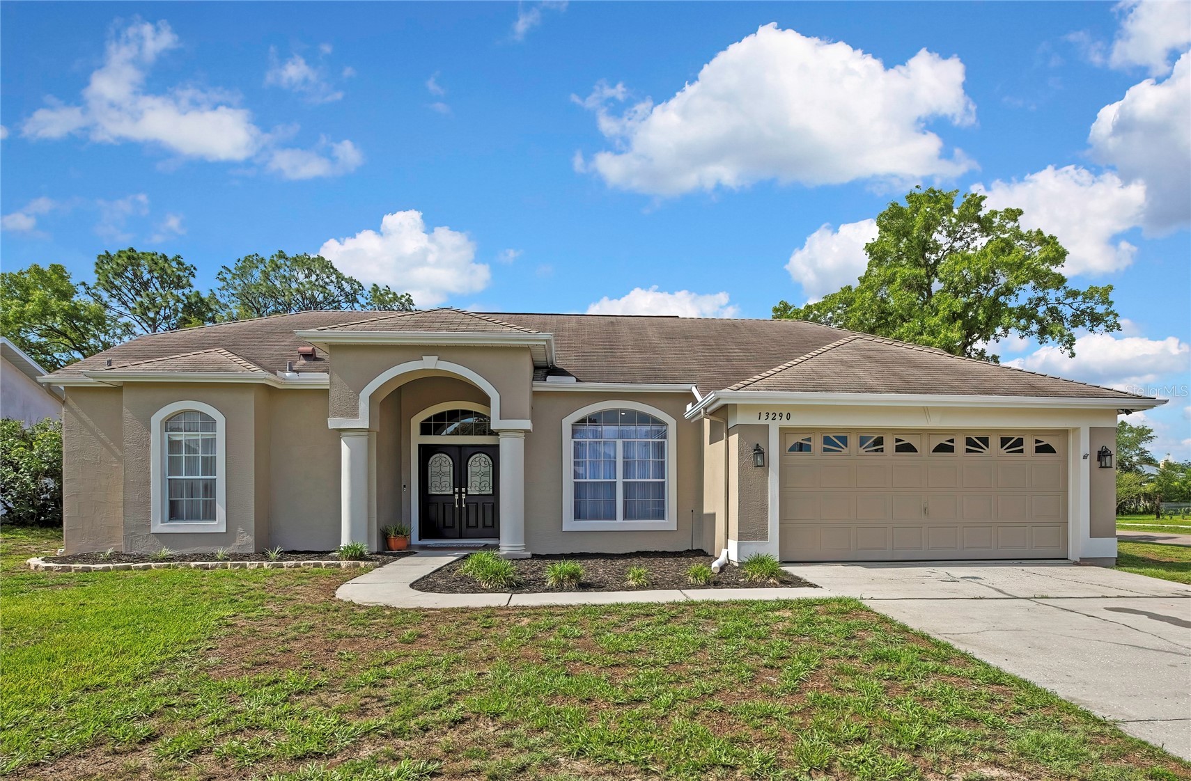 13290 DON LOOP