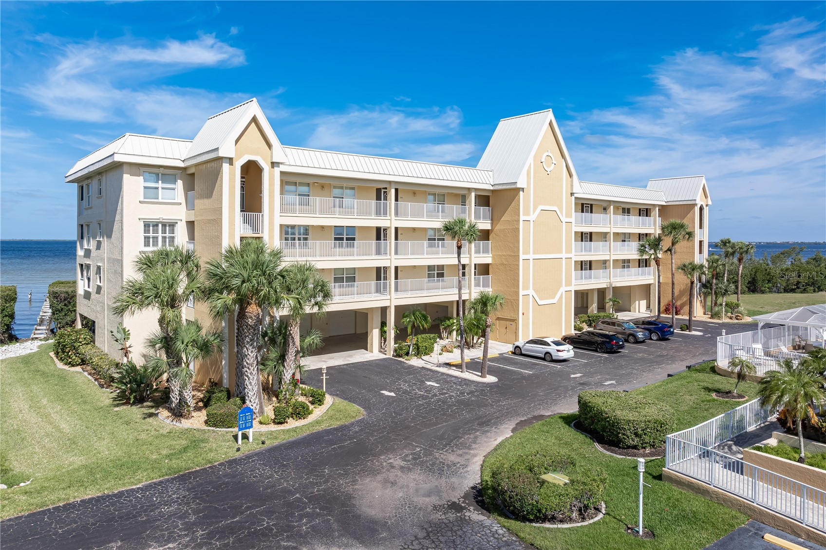 101 N MARION COURT 215