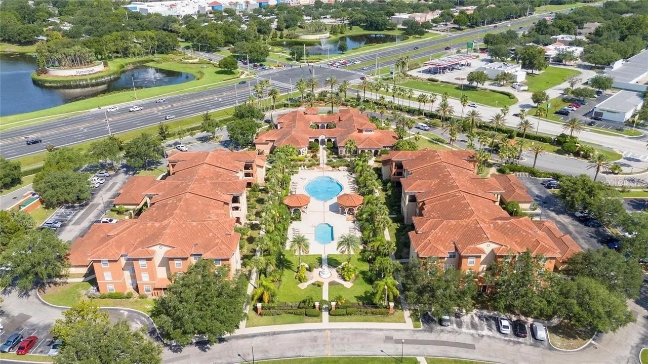 5560 METROWEST BOULEVARD 3-207