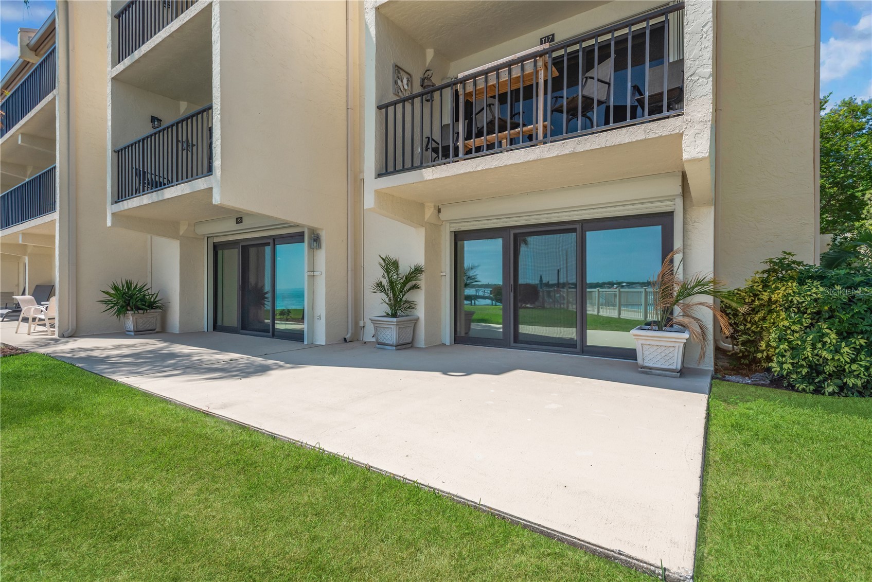 7520 SUNSHINE SKYWAY LANE S P5