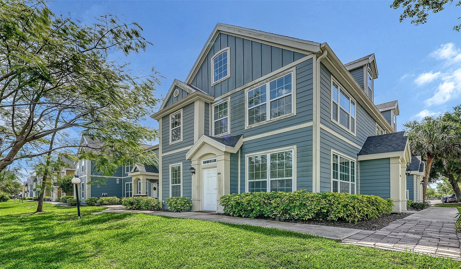 5501 ROSEHILL ROAD 105