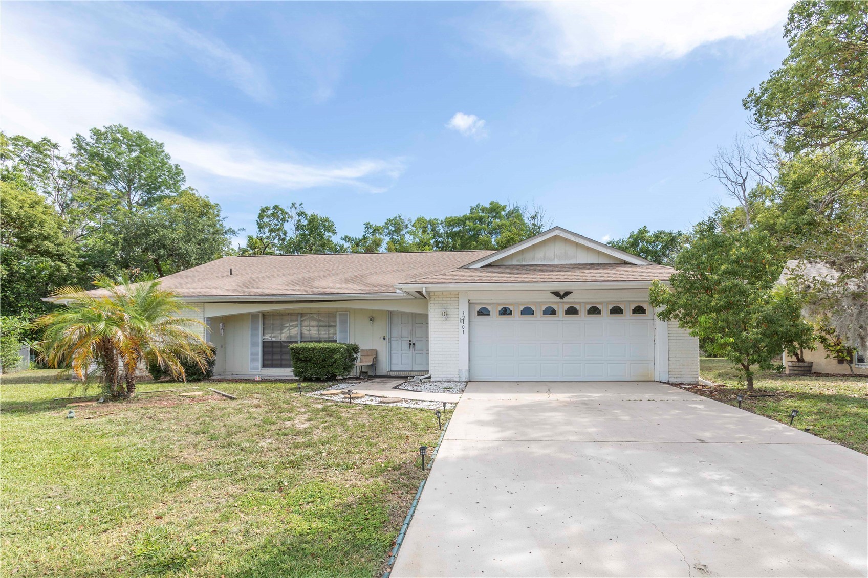 12101 LONGSTRAP LANE