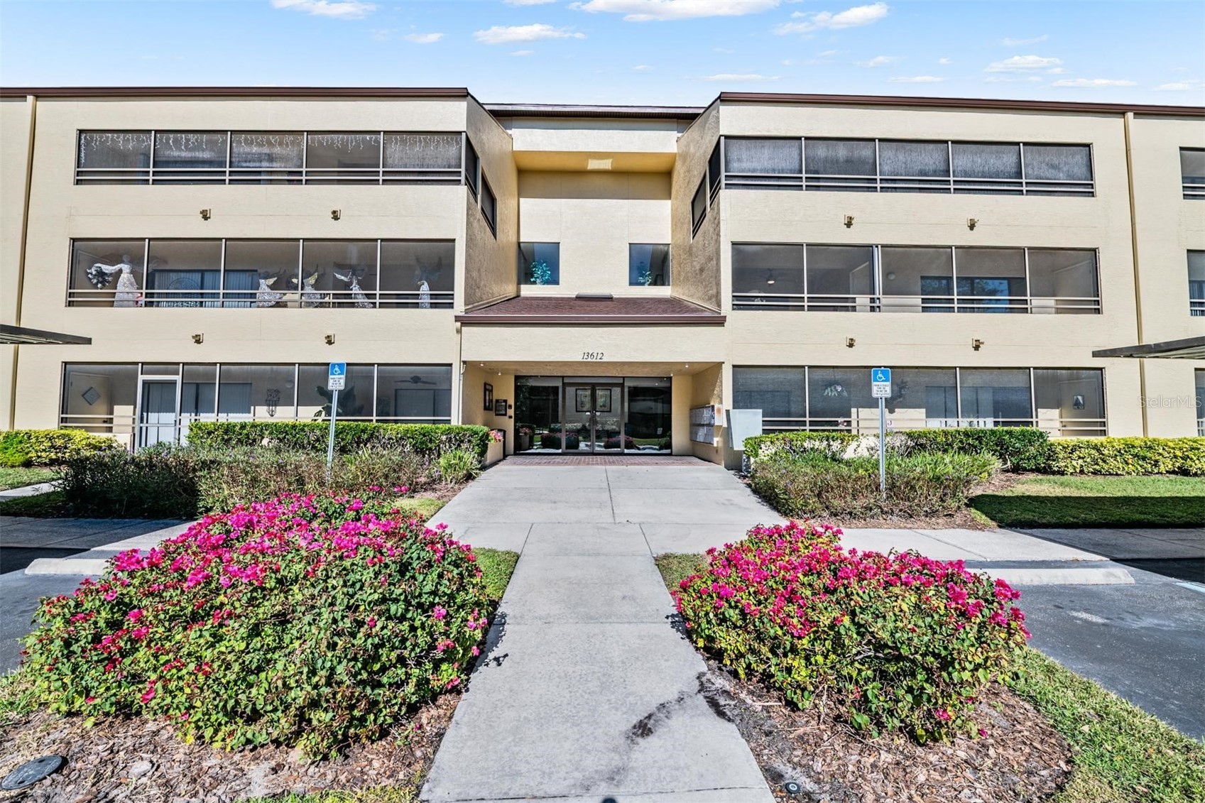 13612 S VILLAGE DRIVE 5212