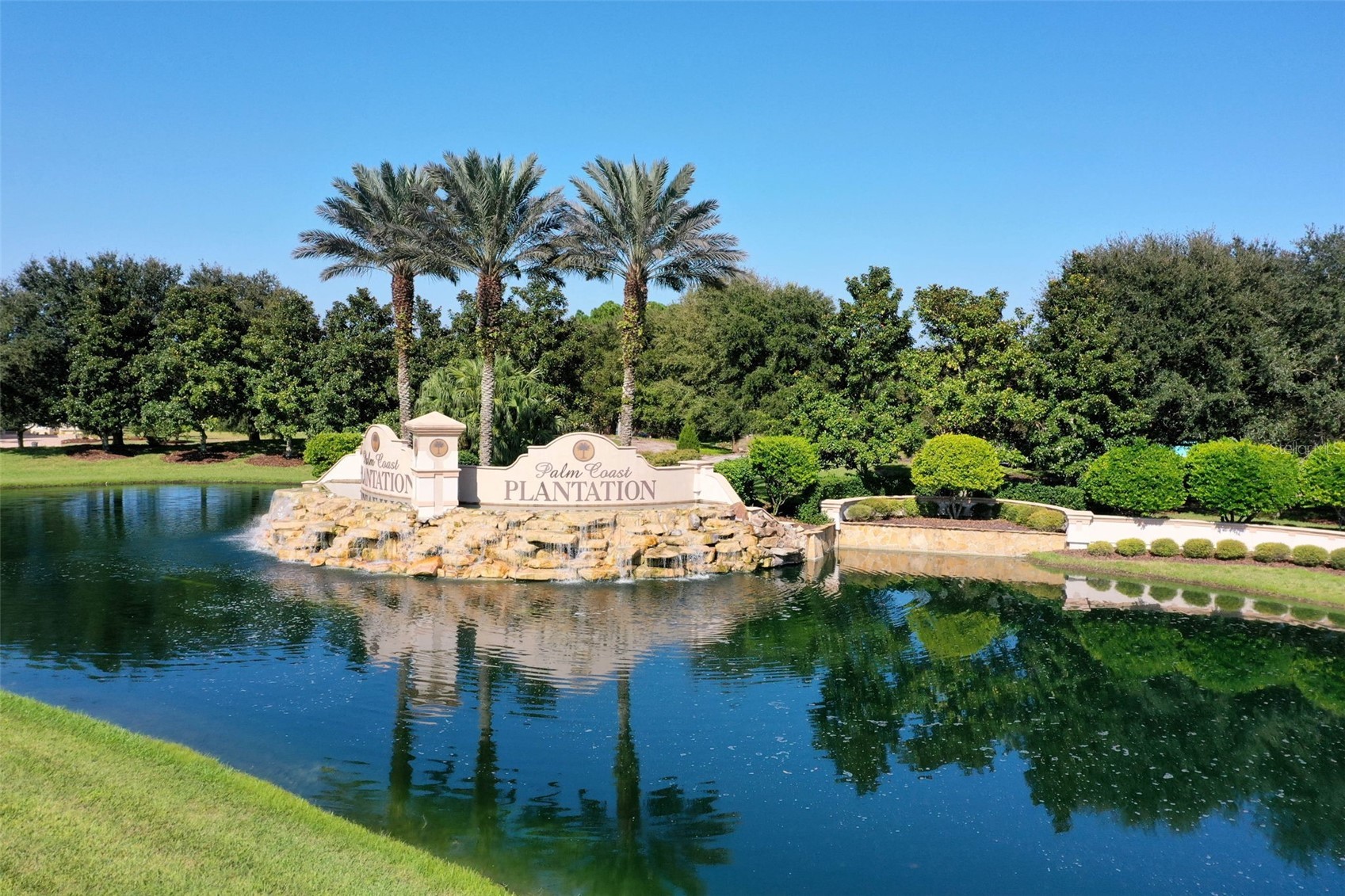 18 N LAKEWALK DRIVE