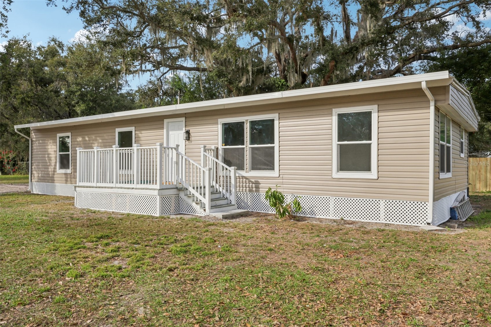 1427 COMBEE LANE