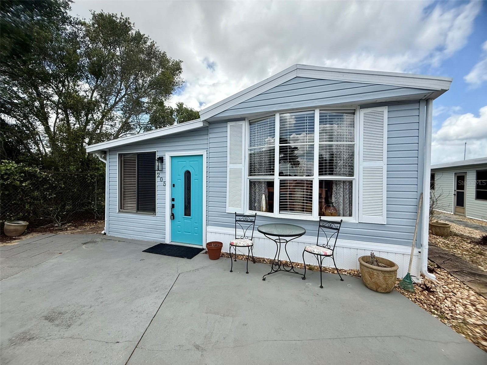 205 PANSY STREET