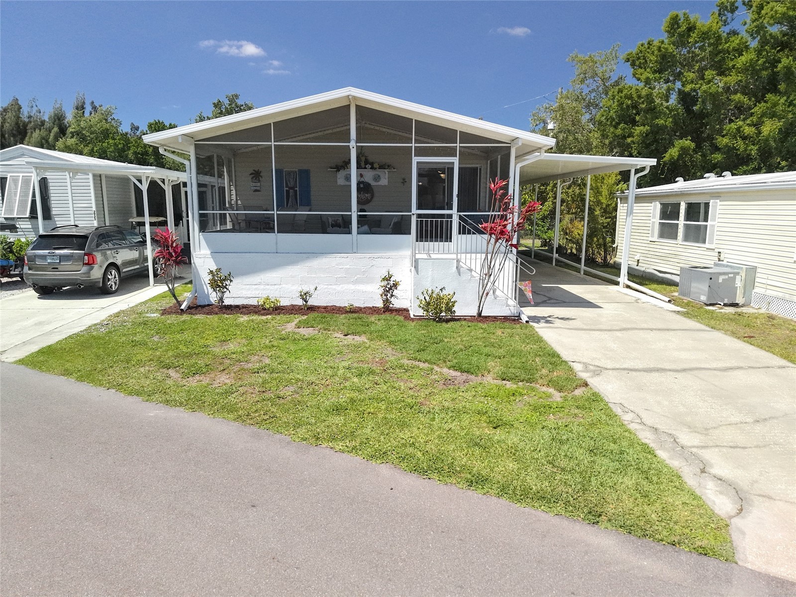 2927 COQUINA ESPLANADE