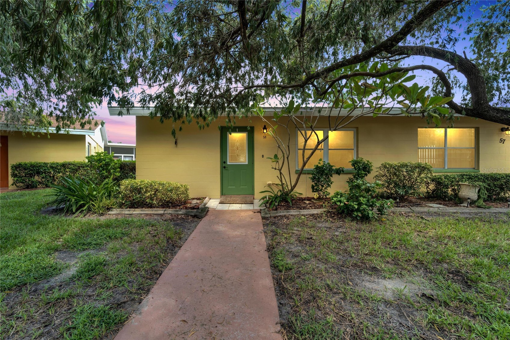 401 DORCHESTER PLACE 58