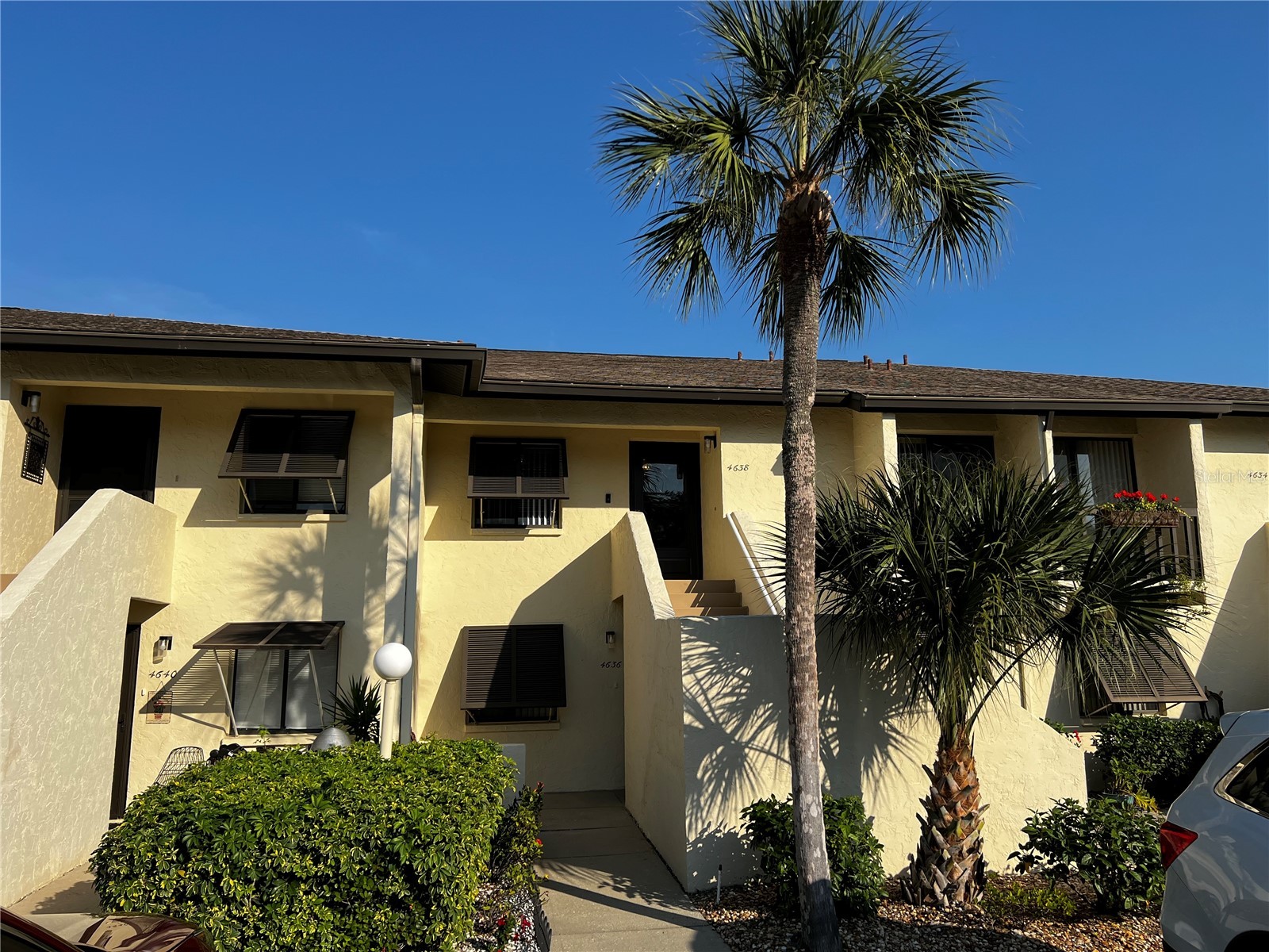 4638 LONGWATER CHASE 94