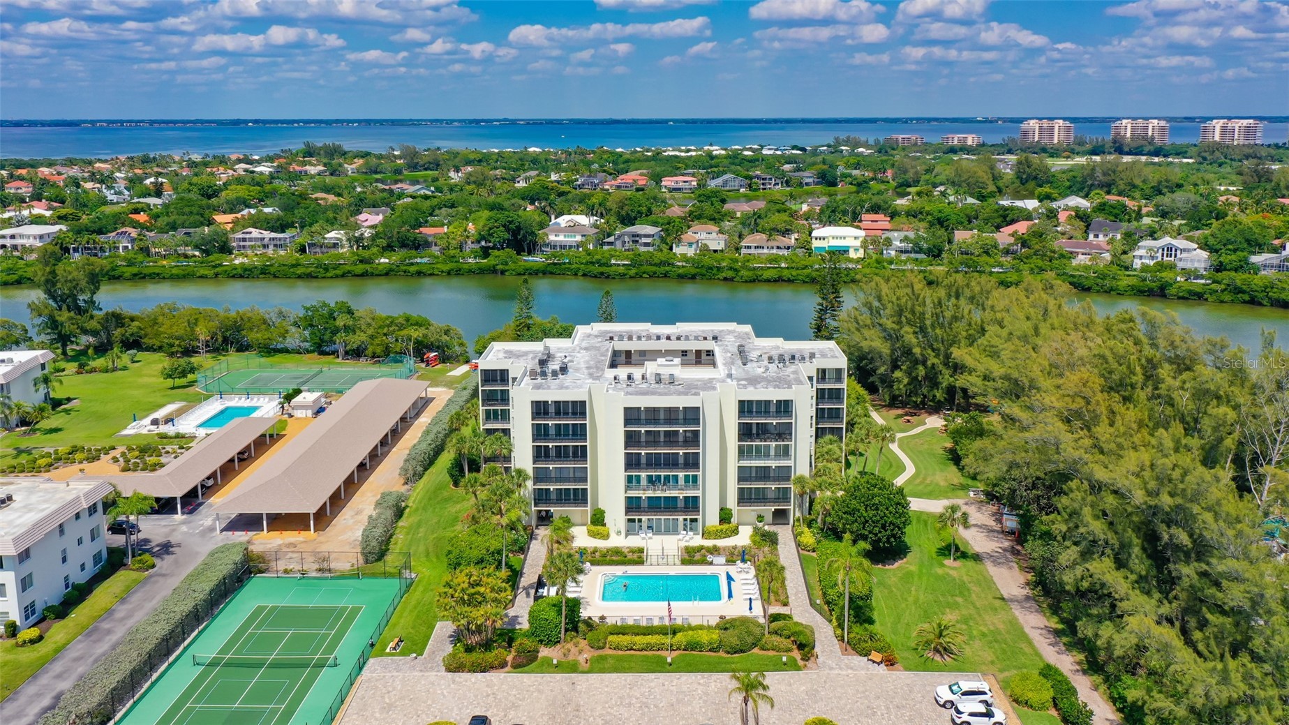 3240 GULF OF MEXICO DRIVE B303