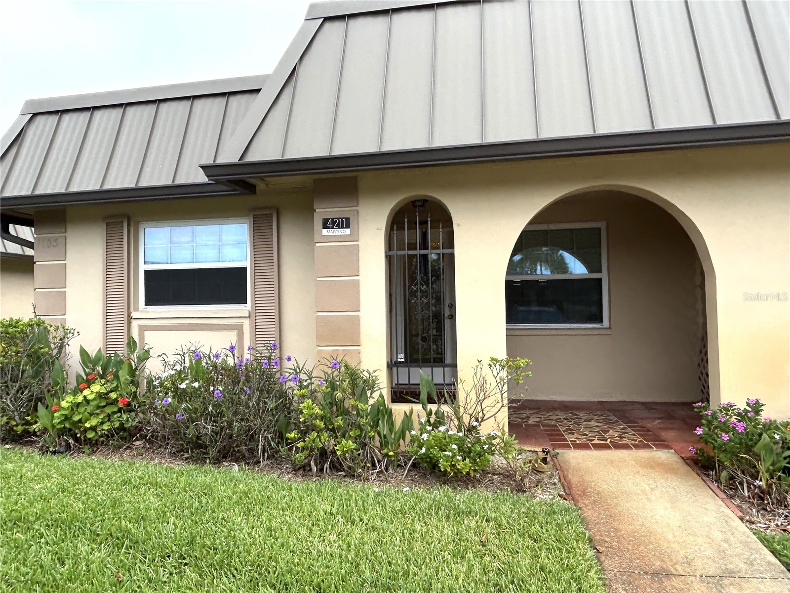 4211 STRATFORD DRIVE 4211
