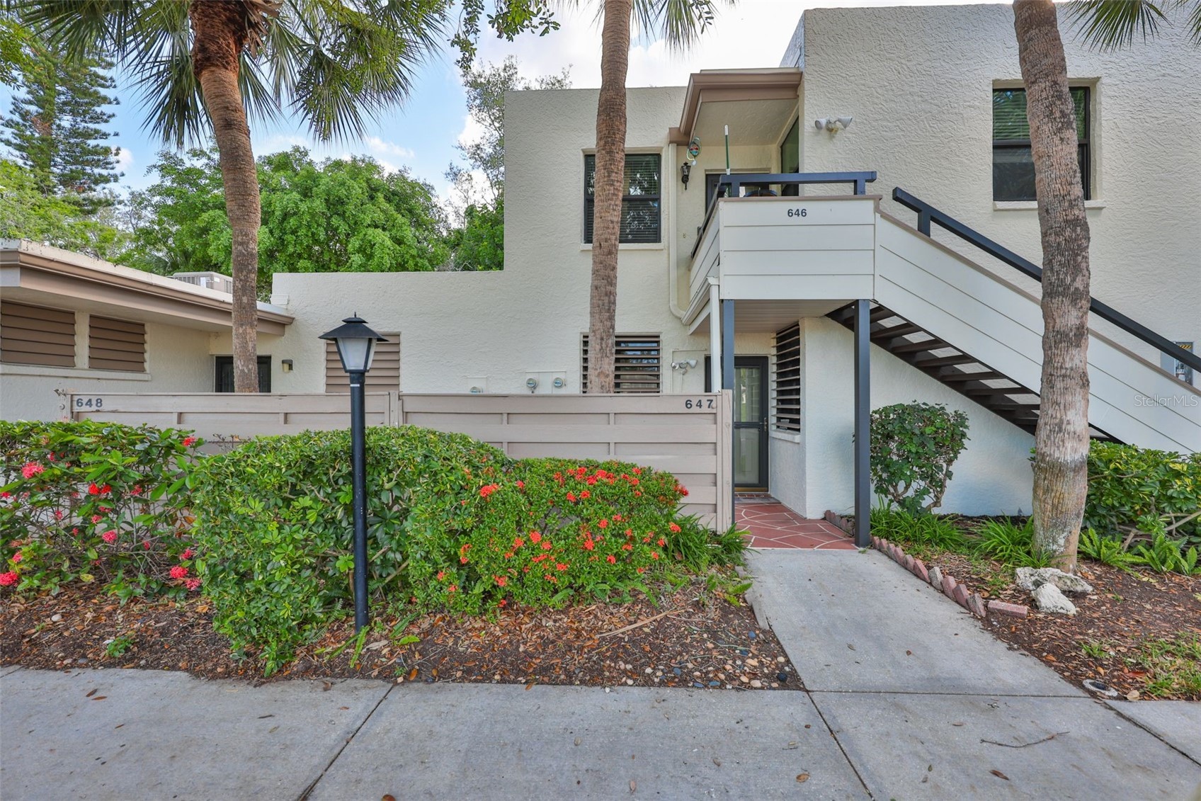 647 WOODLAWN DRIVE 647