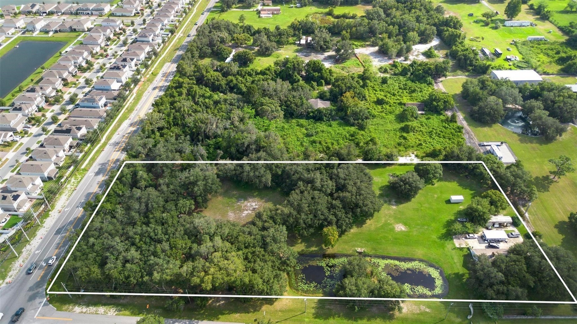 4349 BOGGY CREEK ROAD