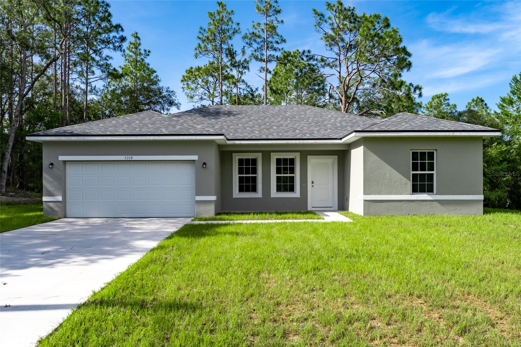3268 W MONTGOMERY LANE