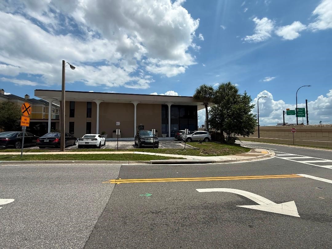 845 N GARLAND AVENUE 220